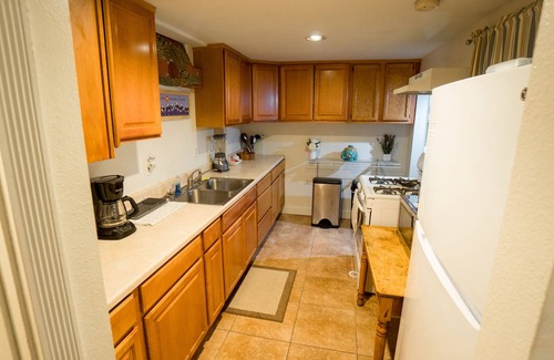 Edgewater House | Denver’s only seven bedroom rental