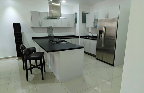Puebla Apartment | Departamento Lujo a 5 min Volkswagen y Finsa, Cancha Padel Pista Trote