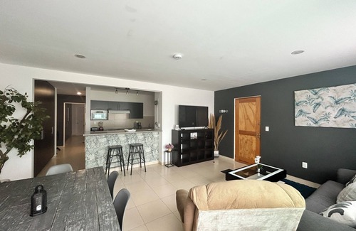 Queretaro Municipality Apartment | Depa. Planta Baja Uvm, Juriquilla, Querétaro
