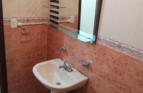 Parroquia Celiano Monge House | DEPARTAMENTO SECTOR RESIDENCIAL