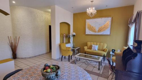 Zacatecas Centro Apartment | Departamento amplio con estacionamiento, WiFi rápido, equipado, muy cerca de Catedral