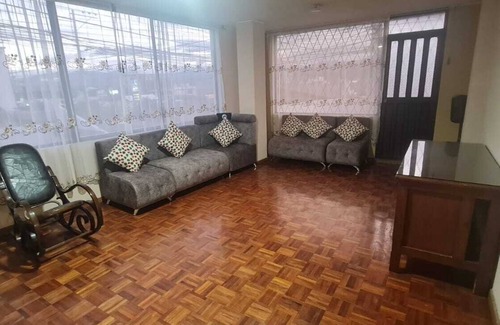 Latacunga Apartment | Departamento Bien Ubicado