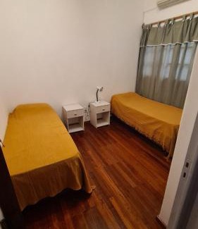 Mendoza City Center Apartment | Departamento cálido y rustico!