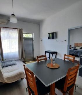 General Pico Apartment | Departamento calle 5