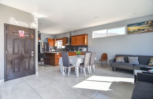 Ensenada Condo | DEPARTAMENTO CERCA DE COSTCO Y MACROPLAZA PARA 6