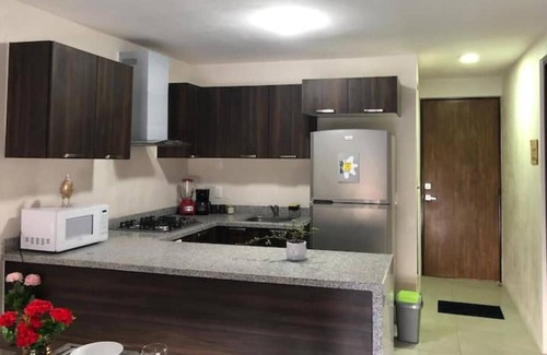San Juan de Dios Apartment | Departamento con alberca climatizada en la zona centro de Guadalajara