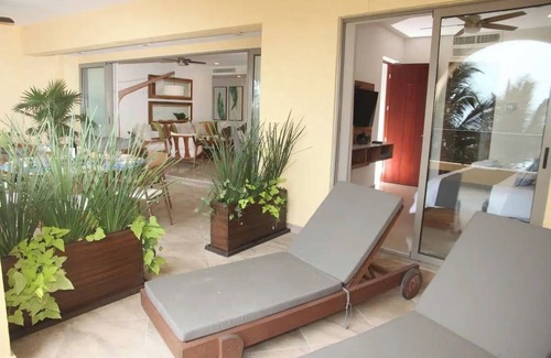 Marina Mazatlan Apartment | Departamento en frente de la playa en Cerritos Mazatlán