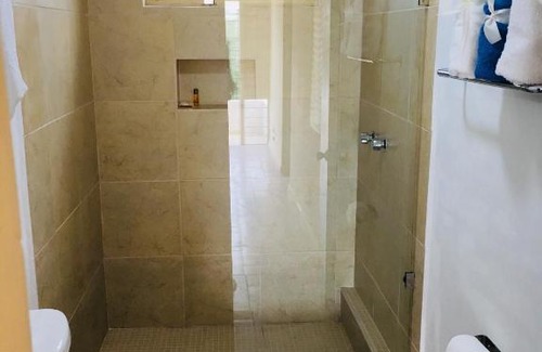Guadalupe Apartment | Departamento en LindaVista por día - 2 recámaras, WiFi, AC, Terraza, LA MEJOR OPCIÓN!