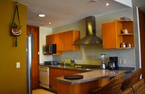 Playa Diamante Apartment | Departamento Mayan Lakes T9 - Albercas, club de playa, tenis, pádel y más