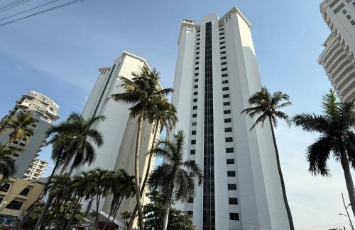 Costera Acapulco Apartment | Departamento nuevo con Vista al Mar!