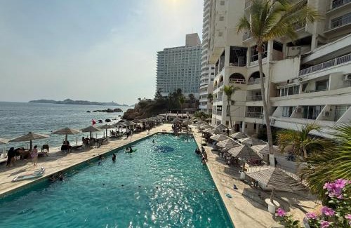 Costera Acapulco Apartment | Departamento nuevo con Vista al Mar!