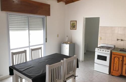 Dolores Apartment | Departamento zona terminal/parque