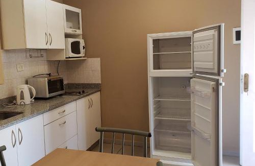 Cipolletti Apartment | Departamentos Pórtico Sur, monoambientes con cochera