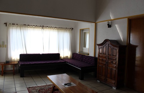 Bondies Apartment | Department with hotel service