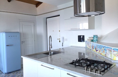 Pizzo Apartment | DEPENDANCE DELLE GRAZIE in charming Pizzo by the sea + PARKING + WIFI