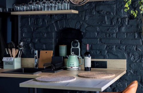 Sebourg Cottage | Dependency. Charm, nature and balneotherapy for a break for two.