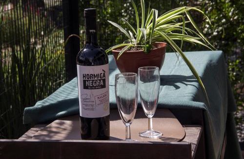 Maipu Apartment | Depto del Bosque, 4 personas, patio, cochera cubierta ,parrilla