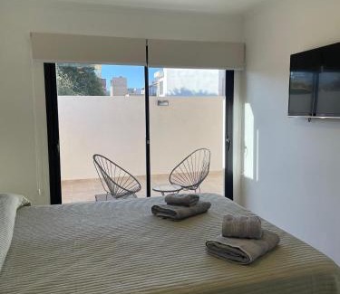 Villa Carlos Paz Apartment | Depto "Ideal" Céntrico, Pile Climat y Pile en Terraza, Cochera, Calef Central