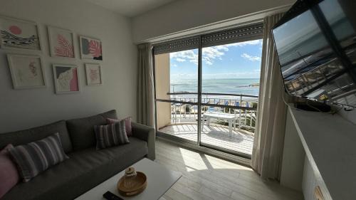Mar del Plata Apartment | Depto Varese - Depto Vista al Mar Zona Varese Para 3 PAX Con Cochera - Hola Sur