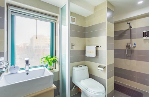 Chaoyang Hotel | Dequan Hotel High-speed RailStation Stor