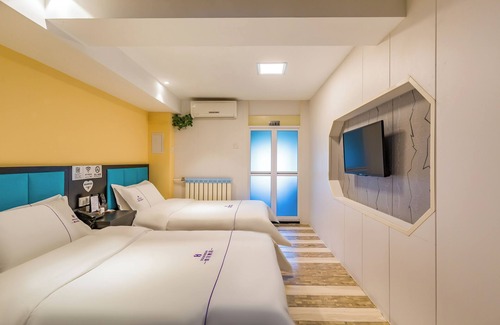 Chaoyang Hotel | Dequan Hotel High-speed RailStation Stor