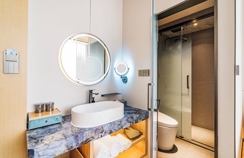 Chaoyang Hotel | Dequan Landscape Hote