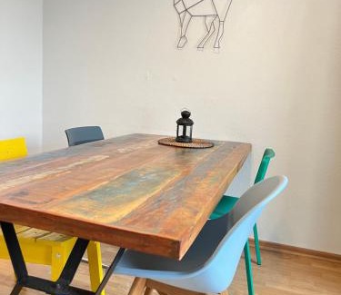 Dueren Apartment | Der Schwan 7 - 3 Schlafzimmer - 2 Balkone - zentral - 100 qm