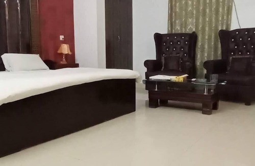 Hyderabad House | Dera Inn Guest House