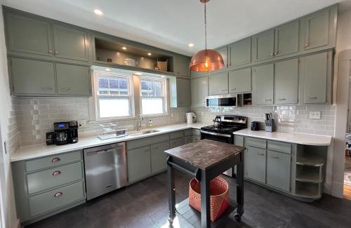Beechmont House | Derby and Downtown