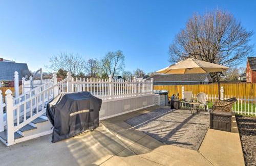 Pleasure Ridge Park House | Derby Season Getaway Louisville Home with Pool