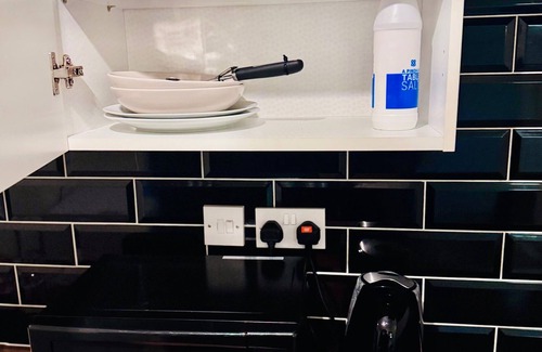 Derby Apartment | Derby Spacious Room Studio in City Centre