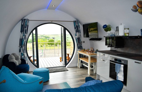Consett Cottage | Derecroft Glamping Luxury Lodgepods with Jacuzzi Hot Tub