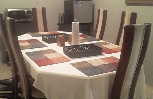 Piarco Bed & Breakfast | Derick's Inn