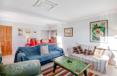 Rhyd-y-foel House | Derwas