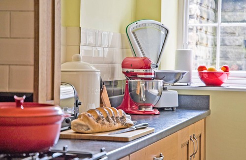 Matlock House | Derwent House ideal for groups or a special occasion. All prices fully inclusive