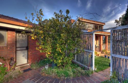 Austins Ferry House | Derwent Retreat