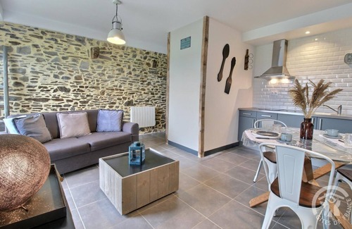 Henanbihen House | Des pommeraies - HENANBIHEN