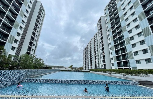 Bandar Penawar Apartment | Desaru SuperMario A613 by UCoMe Homestay