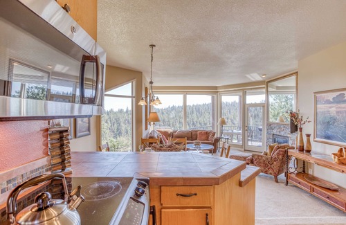 Century West Condo | Deschutes River Views, Private Hot Tub, Beautiful 2-Bedroom Mt. Bachelor Village