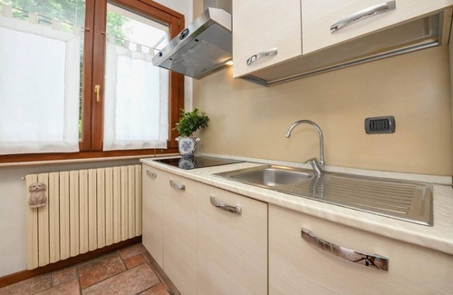 Desenzano del Garda Apartment | Desenzanoloft Garden and Pool