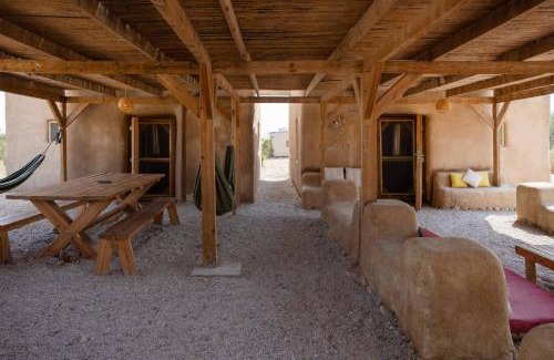 Tsukim Cabin | Desert Days mud cabin's Resort