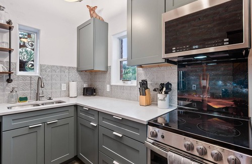 Del Cerro Estates House | Desert Dreams:Winter in the West! Mins to downtown