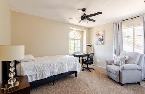 Wildomar House | Desert Escape Home with 3BD 3BA with Pool and Jacuzzi