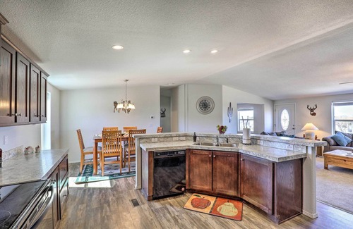Pomerene House | Desert Escape Off I-10 w/Over 1 Enclosed Acre!
