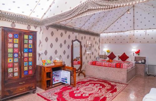 Amar Sagar Pol Resort | Desert Heritage Permium Camps