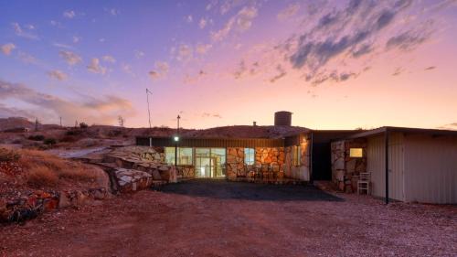 White Cliffs House | Desert Hideaway - White Cliffs