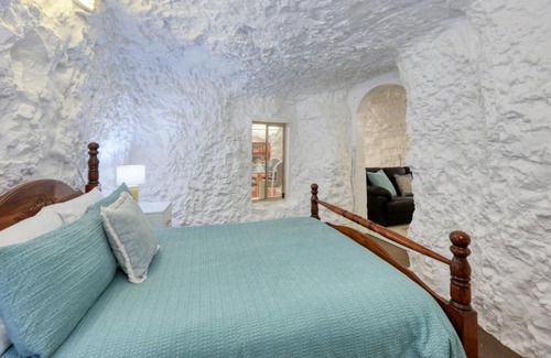 White Cliffs House | Desert Hideaway - White Cliffs