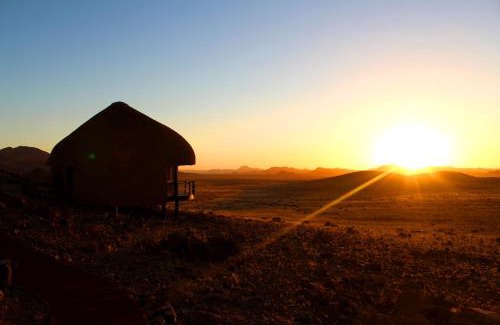 Sesriem Hotel | Desert Hills Lodge