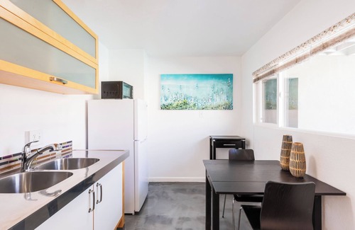 Desert Hot Springs Hotel | Desert Hot Springs Inn