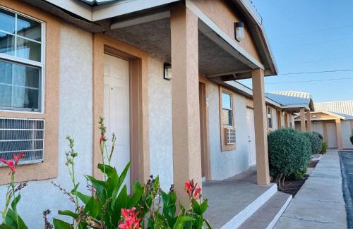 Van Horn Hotel | Desert Inn